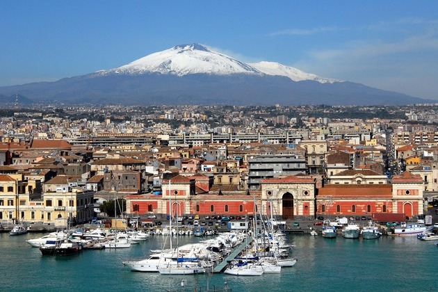 porto di Catania dall'alto